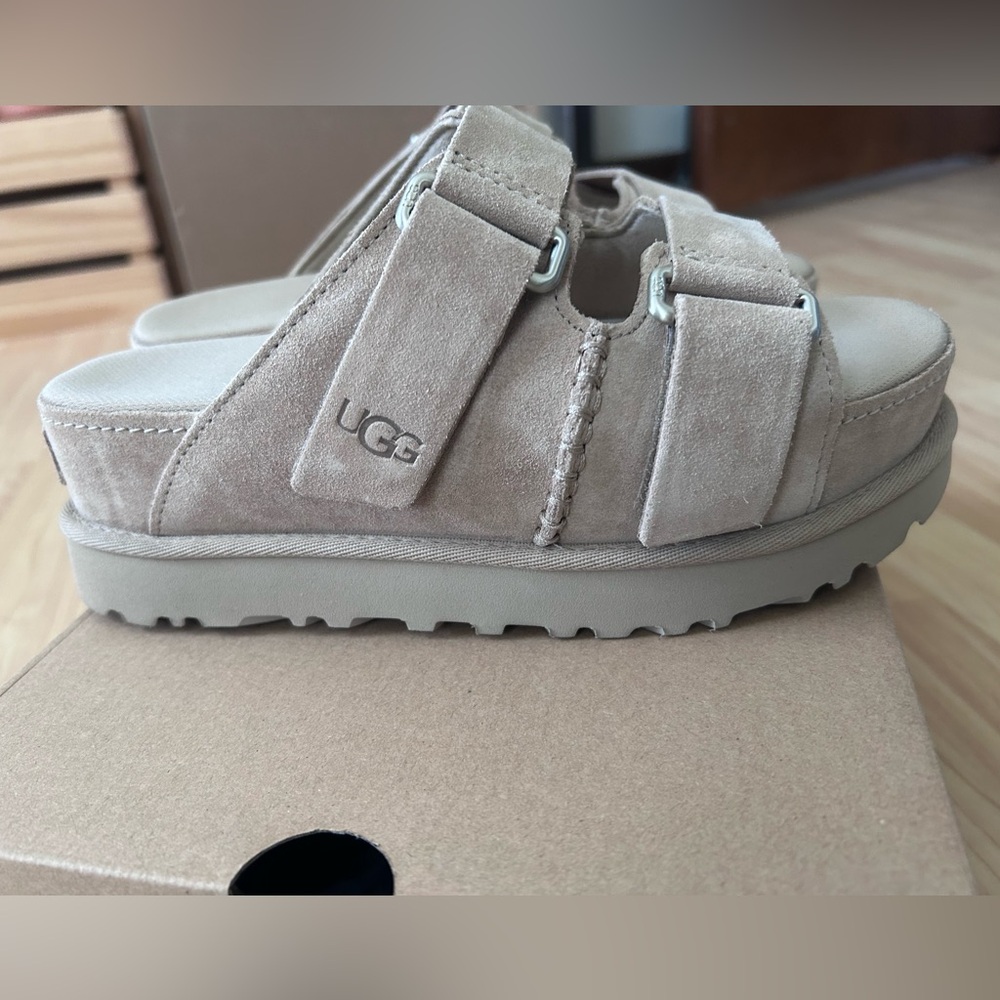 Women’s Uggs Goldenstar Hi Slide